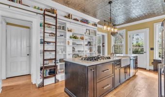 16 7th Ave, Atlantic Highlands, NJ 07716