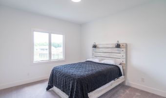 921 Justine Cir E, Indianapolis, IN 46234