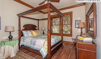 484 Farm Loop Rd, Banner Elk, NC 28604