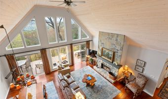 1620 Buckberry Dr N, Sapphire, NC 28774