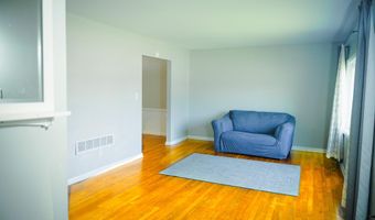 727 PEAR St, Dover, DE 19904