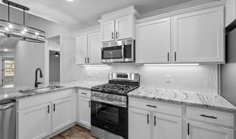 330 Palm St, Bentonville, AR 72713