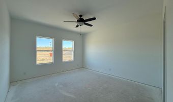 186 Peeps Ct, Adkins, TX 78101