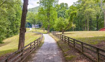 418 Woodpecker Trl, Highlands, NC 28741