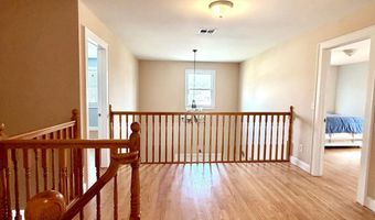 33 Livingston Ave, Avenel, NJ 07001