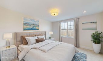 1 Longview Dr 210, Atkinson, NH 03811