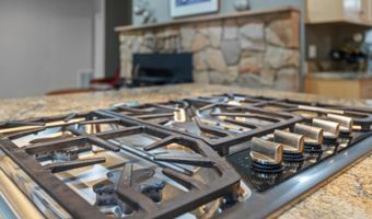 1474 Pine Dr, Arnold, CA 95223