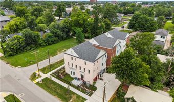349 SE 4th St, Bentonville, AR 72712