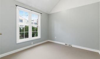 38 Franklin St, East Providence, RI 02915