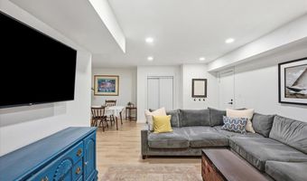 55 SKYHILL Rd 101, Alexandria, VA 22314