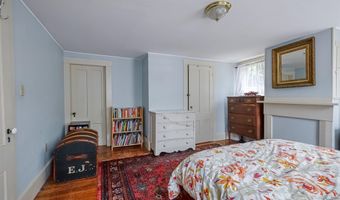 16 Francestown Rd, Bennington, NH 03442