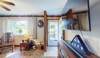 1195 New Milford Rd, Atwater, OH 44201