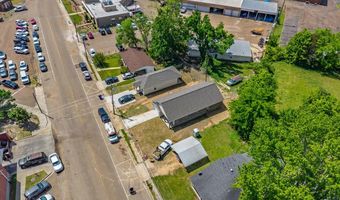 111 College St, Batesville, MS 38606