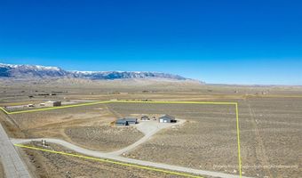 5 Cowboy Dr, Clark, WY 82435