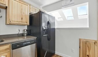 9112 Lakehurst Dr, Anchorage, AK 99502