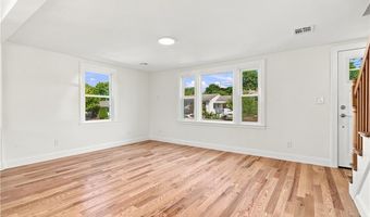38 Winsor St, Cumberland, RI 02864