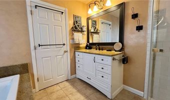 41 Follett St, East Providence, RI 02914