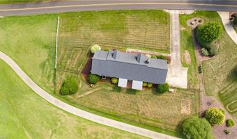 456 Nassau Trl, Asheboro, NC 27205