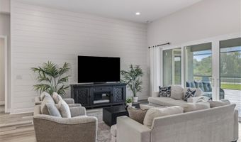 5254 WOLF CREEK Dr, Apollo Beach, FL 33572