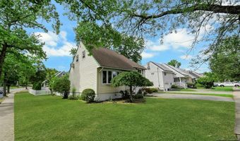 556 Sandra Pl, Teaneck, NJ 07666