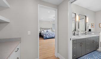 5624 SHERIER Pl NW, Washington, DC 20016
