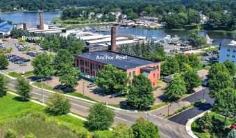 1 Indian Neck Ave 4, Branford, CT 06405