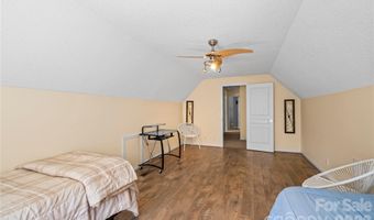 27 Sunview Cir, Arden, NC 28704