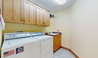 26255 Country Side Dr, Adel, IA 50003
