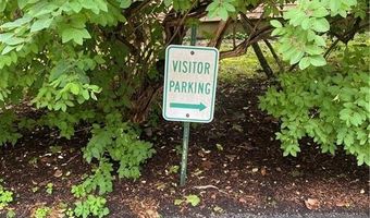 141 Narragansett Ave 2C, Newport, RI 02840