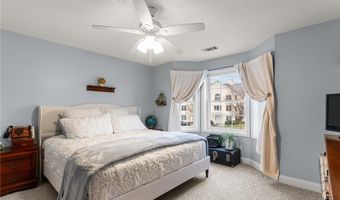 40 Saw Mill Dr 203, North Kingstown, RI 02852
