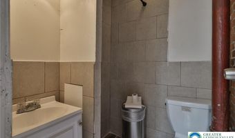1138 W Maple St, Allentown, PA 18102
