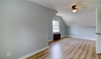 2540 W Shore Rd, Warwick, RI 02889