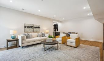 10033 CLUE Dr, Bethesda, MD 20817