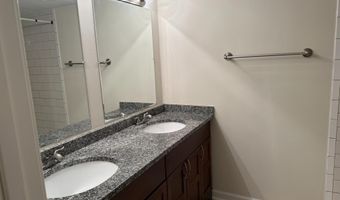 803 N HOWARD St 460, Alexandria, VA 22304