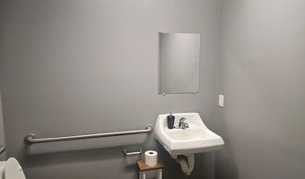 300 Fourth St W, Adel, GA 31620