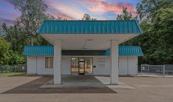 166 Highway 51, Batesville, MS 38606