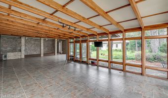 121 Poplar Ridge Dr, Brandon, MS 39047