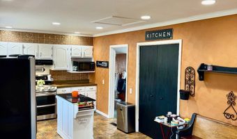 305 N Washington St, Abingdon, IL 61410