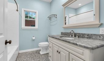 10 Greenwood Pl, Middletown, NJ 07748