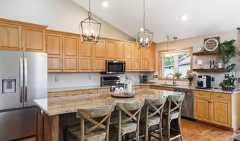 3405 Pawnee Dr SE, Alexandria, MN 56308