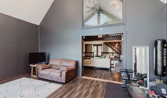 8414 Gallant Fox Dr, Indianapolis, IN 46217