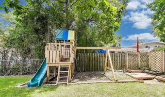 2403 SHERWOOD HALL Ln, Alexandria, VA 22306
