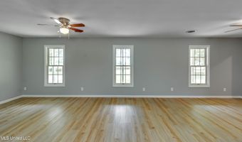 5887 Scotland Rd, Bentonia, MS 39040