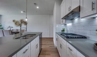 5613 Woodlands Dr, The Colony, TX 75056