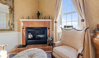 215 N Main St, Alma, WI 54610