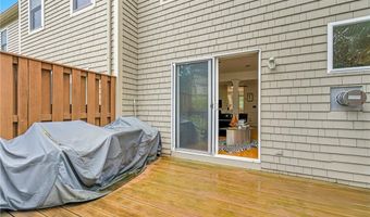 152 Fairway Dr, Coventry, RI 02816