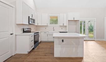 277 Cole Forest Blvd, Barnesville, GA 30204