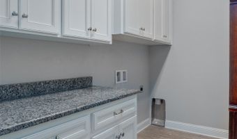 214 Roanoke Cir, Benton, LA 71006