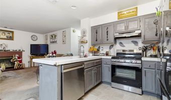 10729 Alton Ct, Adelanto, CA 92301