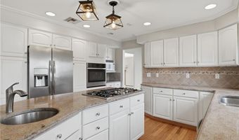 46 Timberland Dr, Lincoln, RI 02865